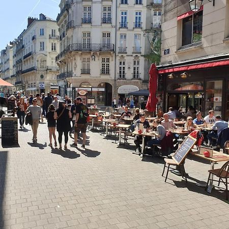 Le Nid Des Carmes Apartment Nantes Exterior photo