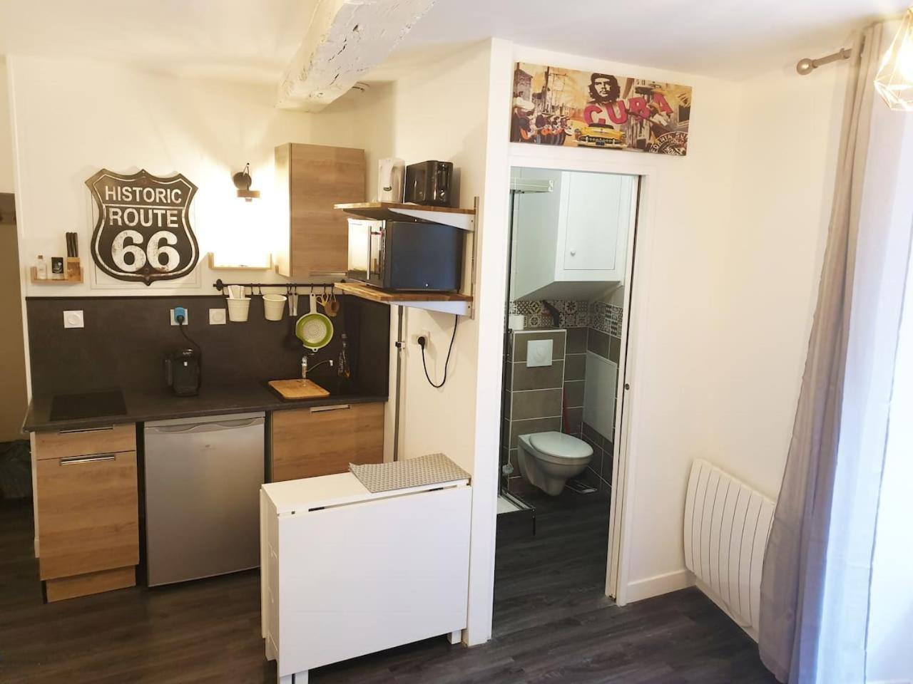 Le Nid Des Carmes Apartment Nantes Exterior photo